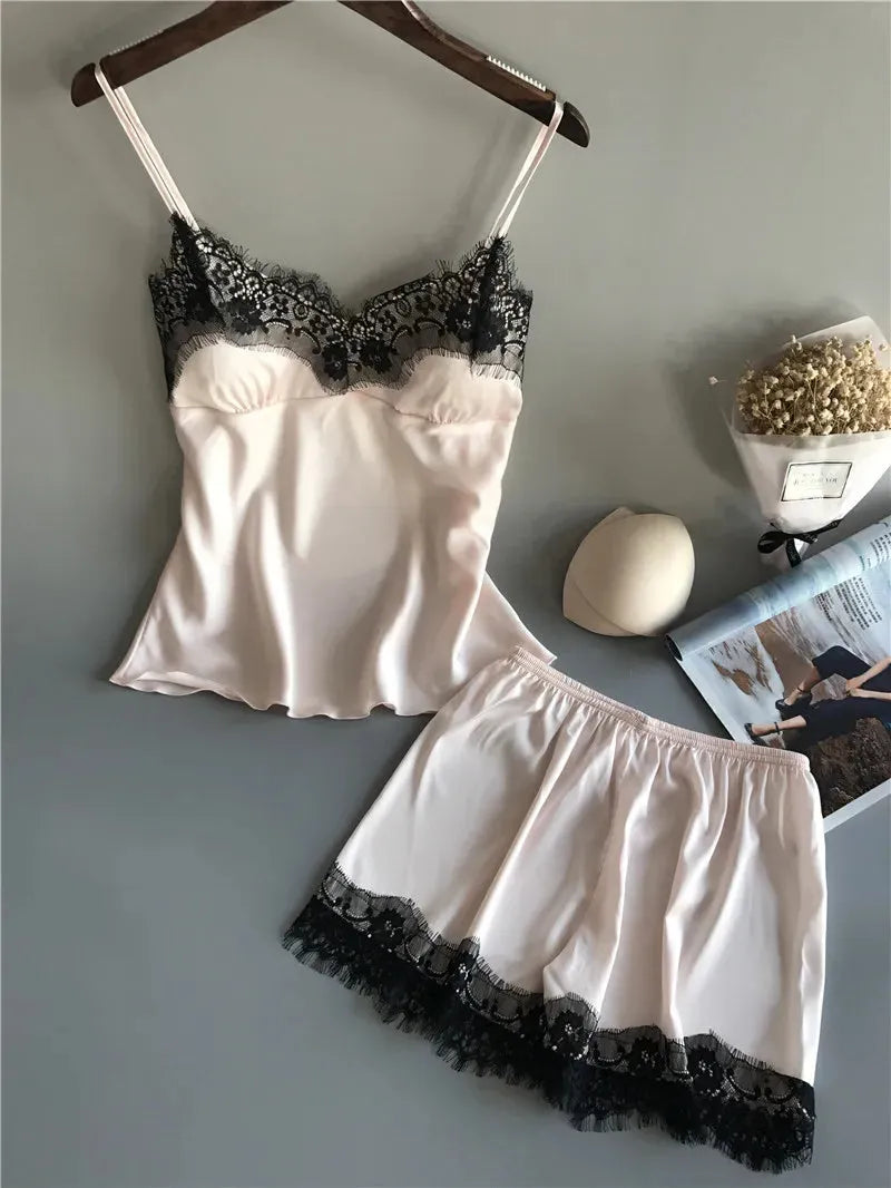 Conjuntos de Pijama Feminino: Lingerie Sexy em Renda de Cetim - Pijamas de Verão com Tops Sem Mangas + Shorts